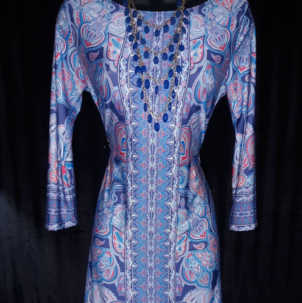 Dress - Picture 3 of 4